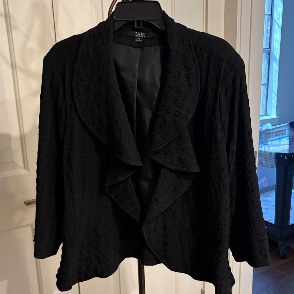 Toni Black Textured Women's Blazer